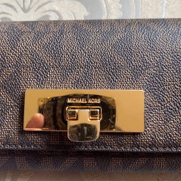 Michael kors wallet - Picture 2 of 5